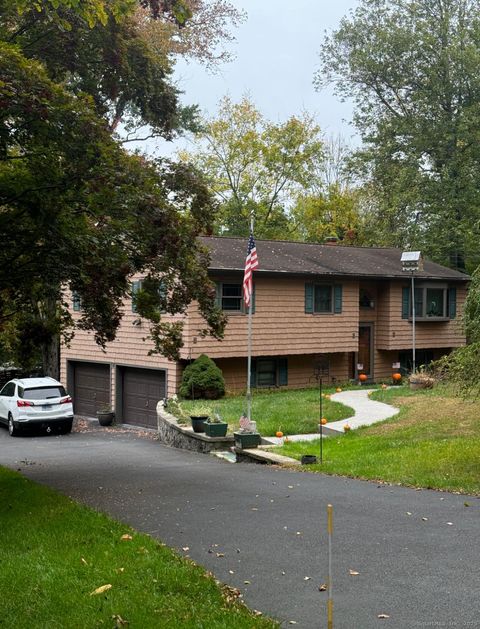 11 Arden Avenue New Fairfield CT 06812