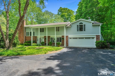 Homes For Sale - 3 Naomi Lane<br/> New London County, East Lyme, CT 06333