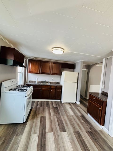 MLS: 24089838