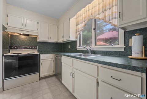 Tiny photo for 492 Dowd Avenue #492, Canton, CT 06019 (MLS # 24195661)