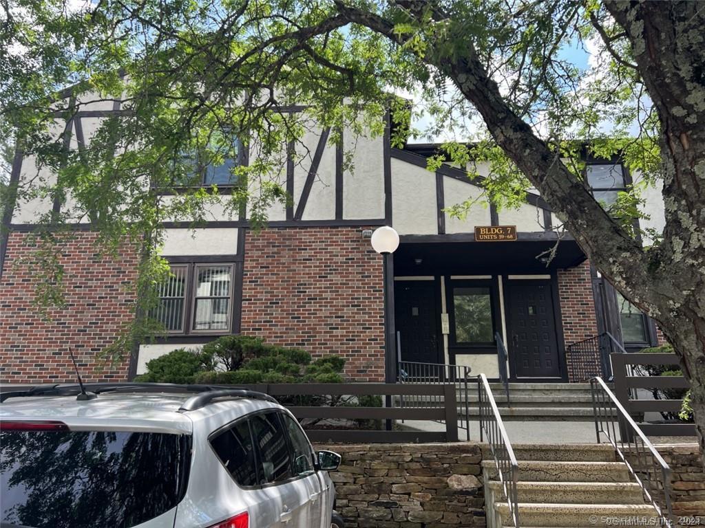 Property for Sale at Mather Street Apt 62, Hamden, Connecticut - Bedrooms: 1 
Bathrooms: 1 
Rooms: 3  - $169,900