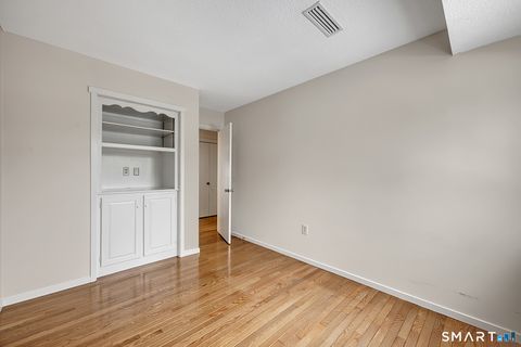 Tiny photo for 17 Maple Lane #17, Avon, CT 06001 (MLS # 24154702)