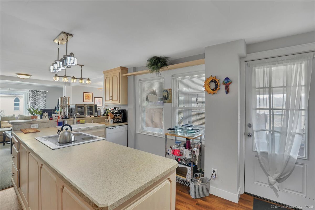 41 S Main Street, Westbrook, Connecticut image 8