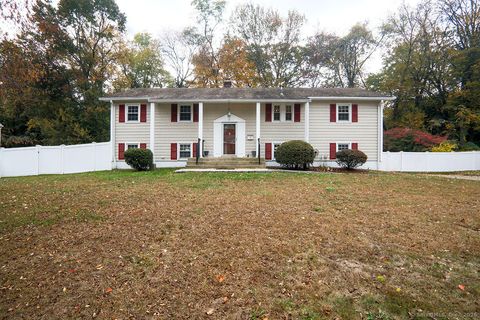 Photo of 11 Mark Drive, Norwalk, CT 06851 (MLS # 24134517)