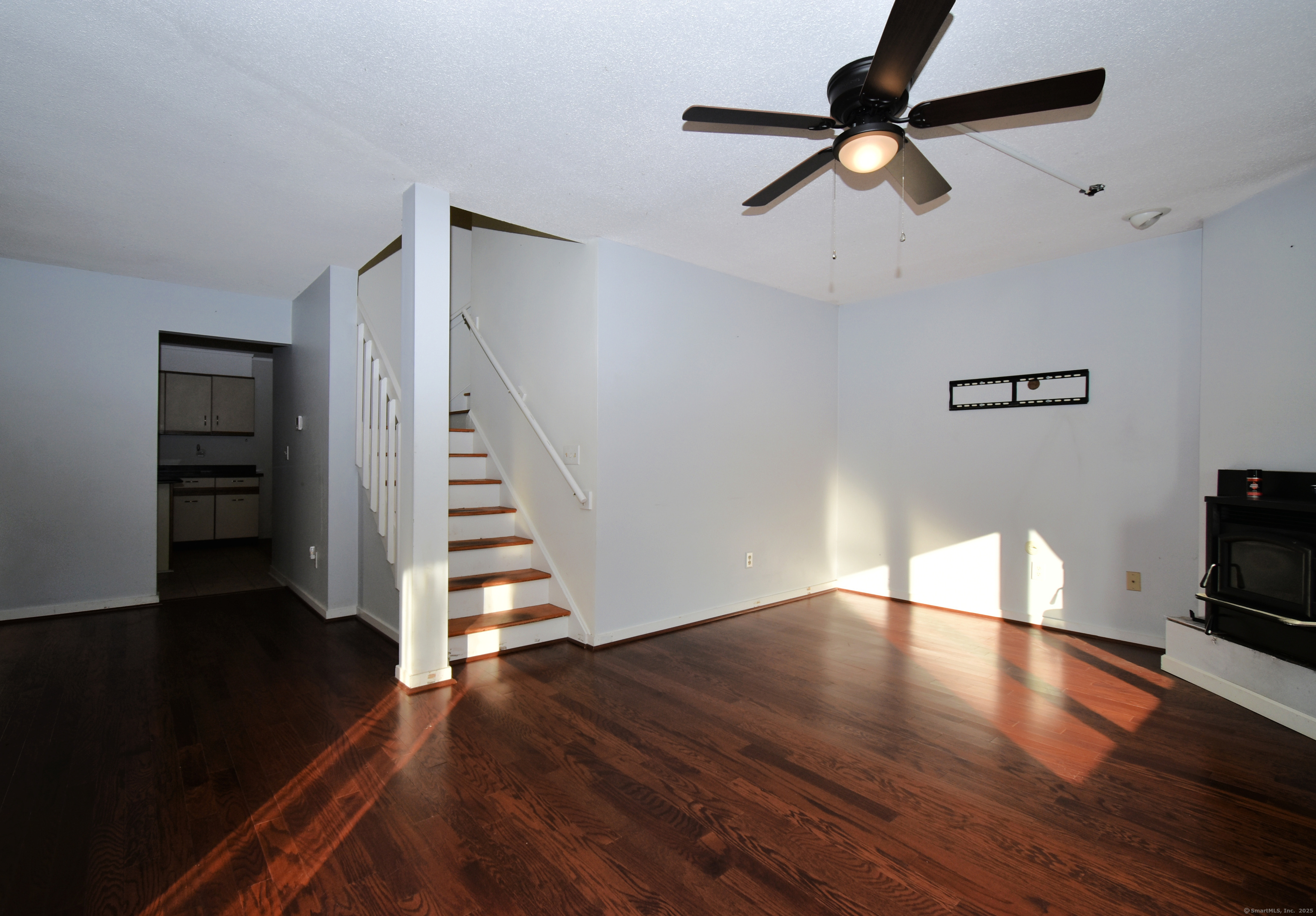 1469 Farmington Avenue 58