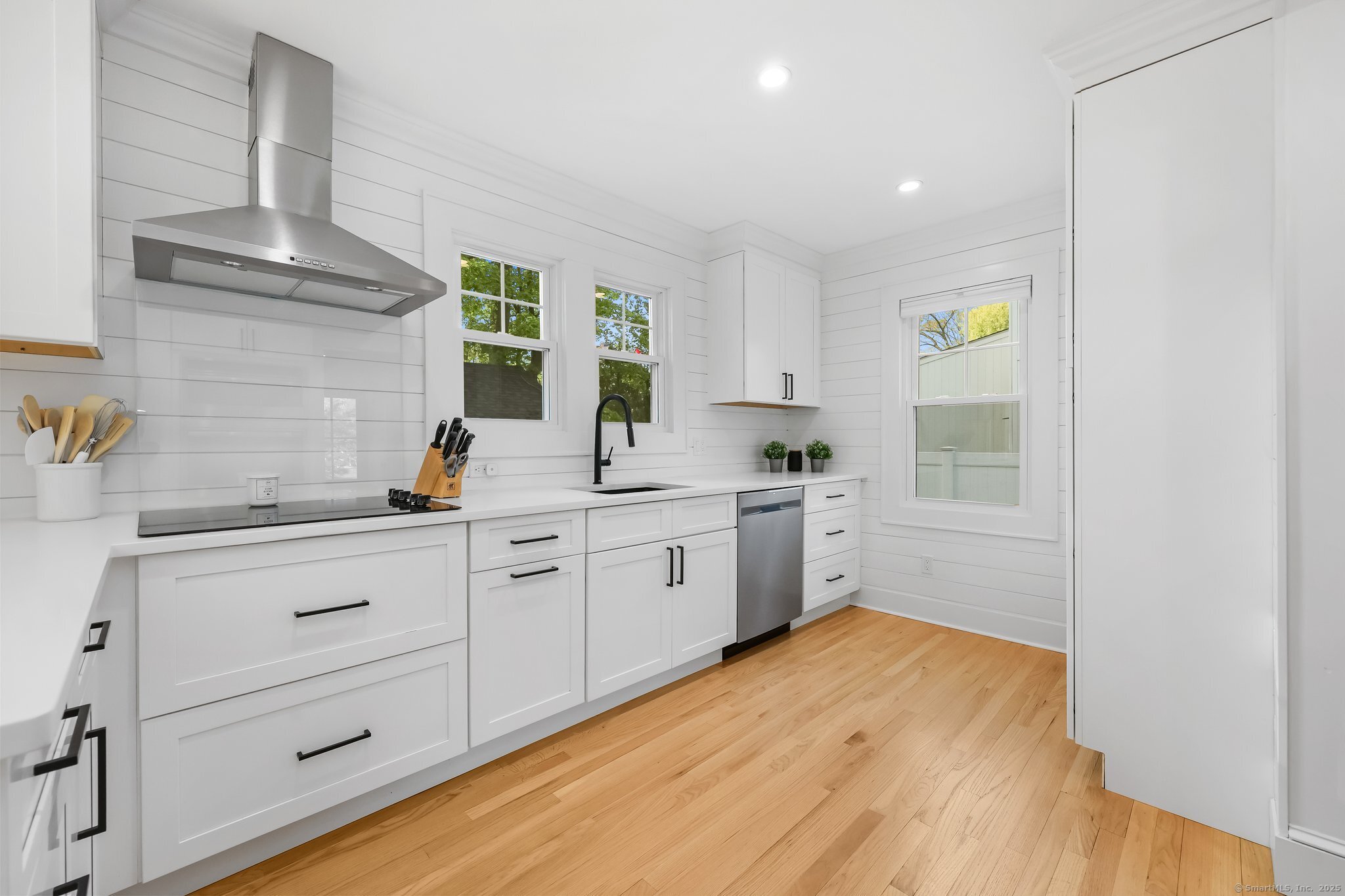 39 Dubois Street, Darien, Connecticut image 14