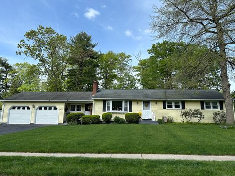 Single Family Residence in Enfield CT 10 Brentwood Drive.jpg