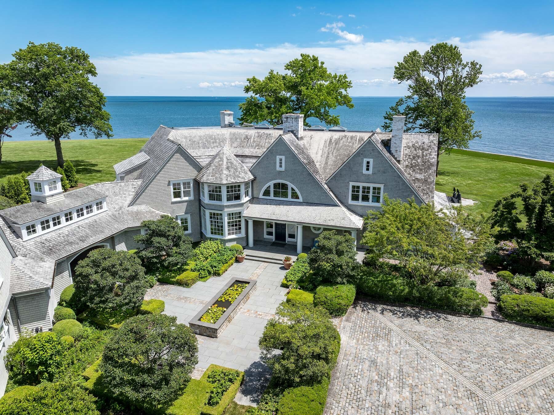 Property for Sale at Beachside Avenue, Westport, Connecticut - Bedrooms: 5 
Bathrooms: 6 
Rooms: 14  - $25,000,000