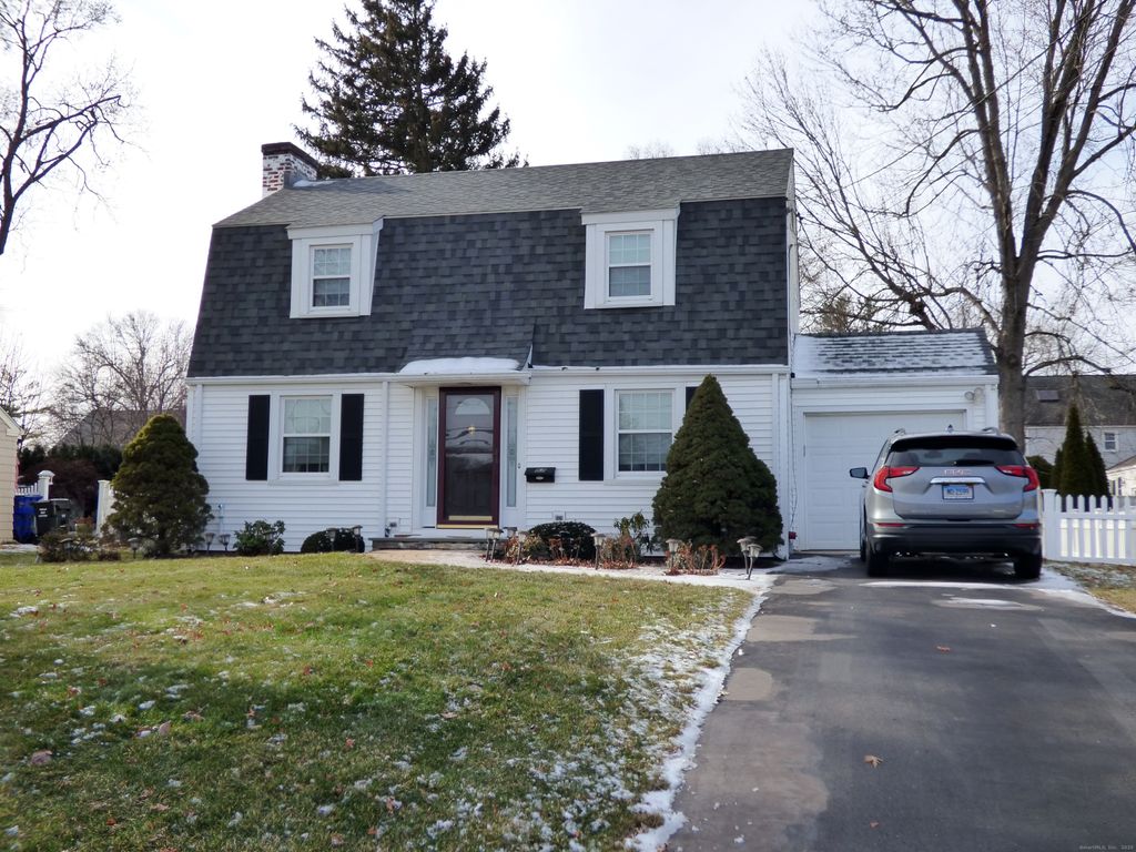 Photo of 57 Wardwell Road, West Hartford, CT 06107 (MLS # 24144034)