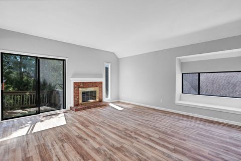 Tiny photo for 433 Heritage Village #A, Southbury, CT 06488 (MLS # 24142857)