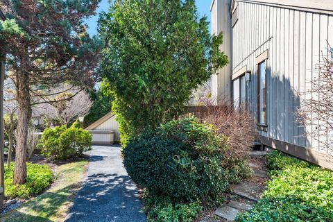 Tiny photo for 433 Heritage Village #A, Southbury, CT 06488 (MLS # 24142857)