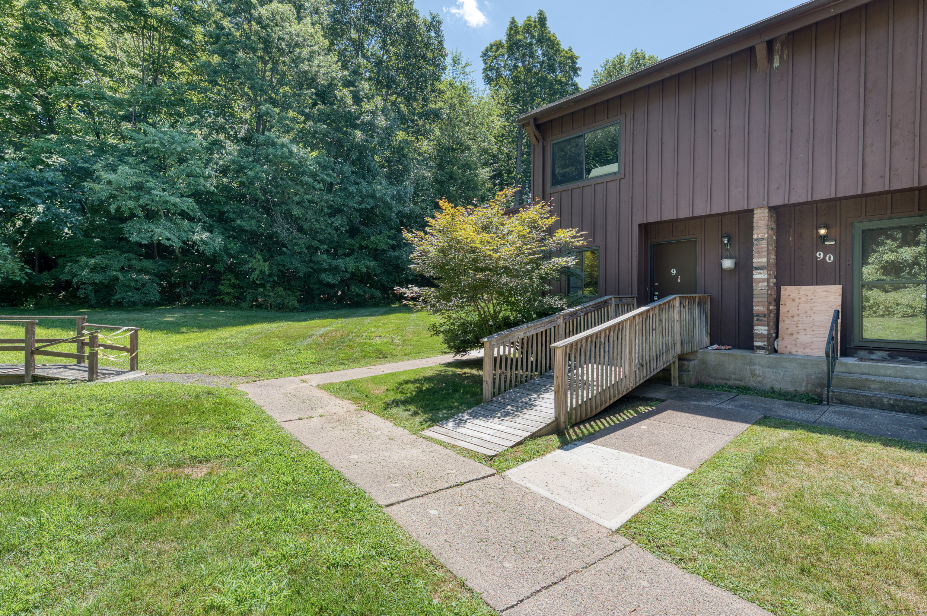 91 Webster Court 91