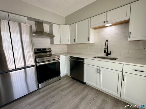 Tiny photo for 629 Longfellow Drive #629, Branford, CT 06405 (MLS # 24175374)