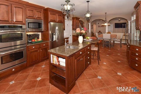 Tiny photo for 5 Biltmore Court, Avon, CT 06001 (MLS # 24187436)