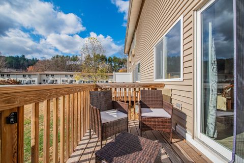 A home in New Hartford