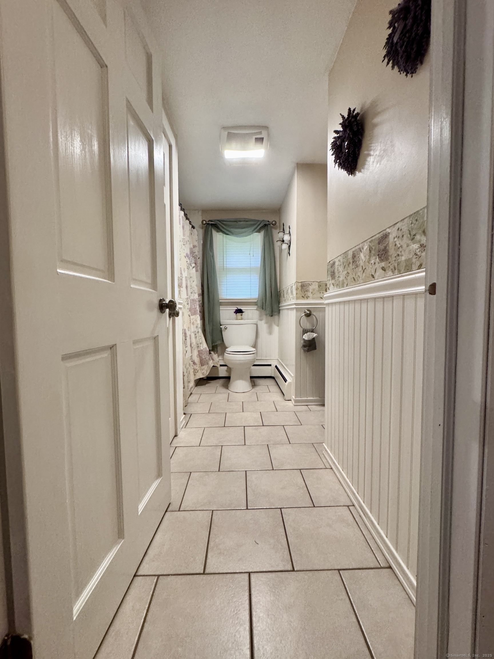 New Hartford, Connecticut 06057, United States, 3 Bedrooms Bedrooms, ,1 BathroomBathrooms,Residential,Pending,157407