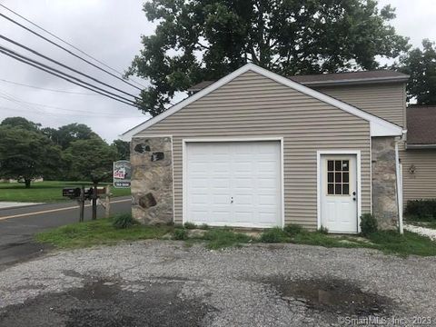 328 Federal Road Garage Brookfield CT 06804