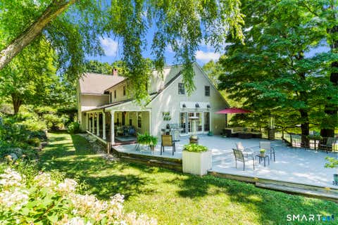 Photo of 13 Woodchuck Hill Road, Simsbury, CT 06092 (MLS # 24196402)