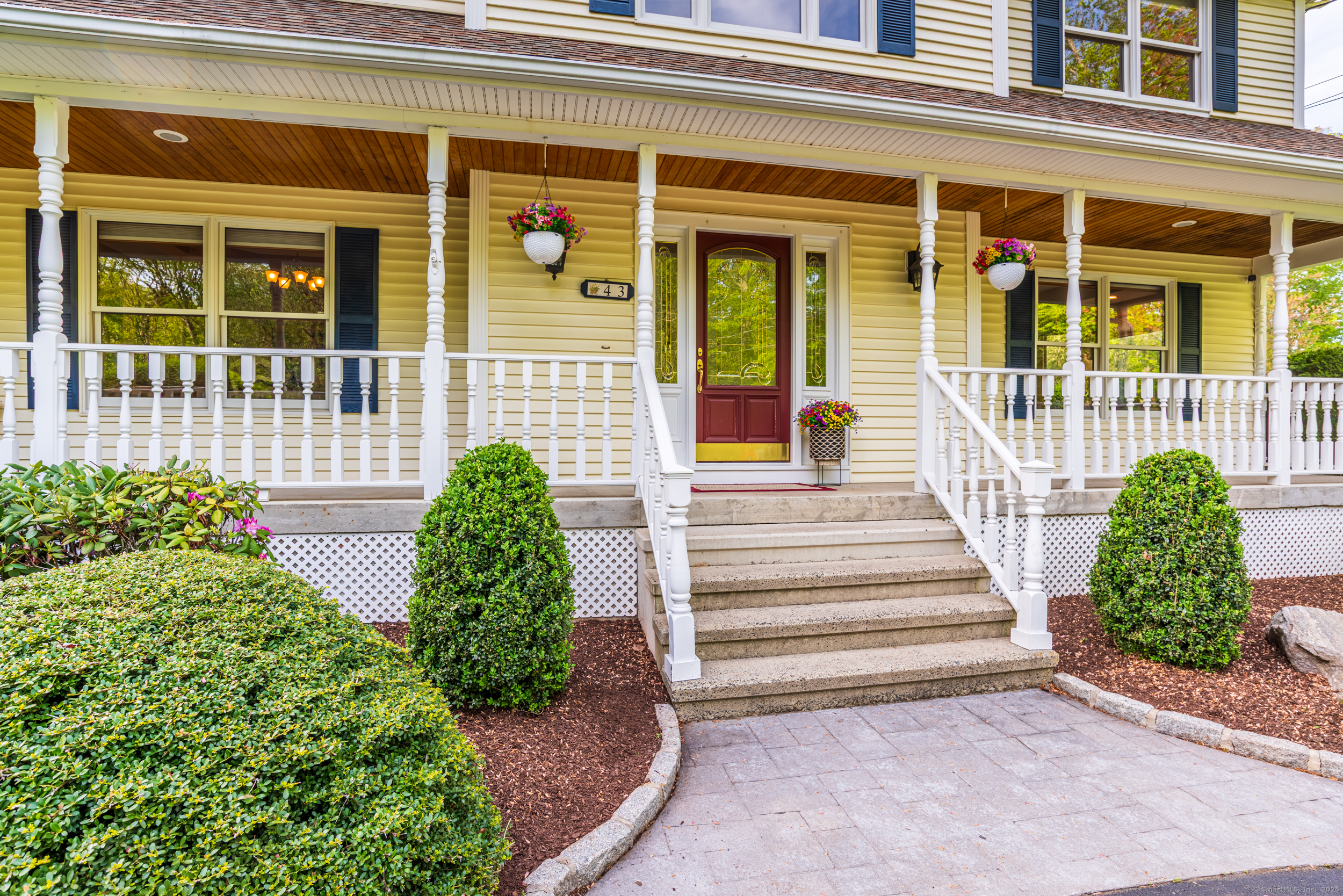 43 Roaring Brook Lane