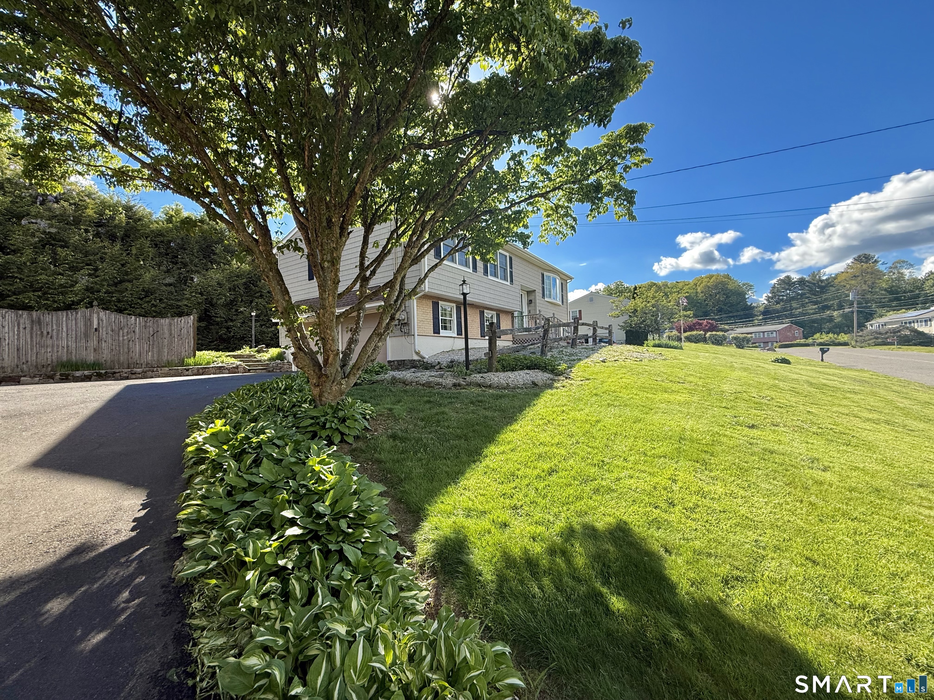 14 Poplar Drive