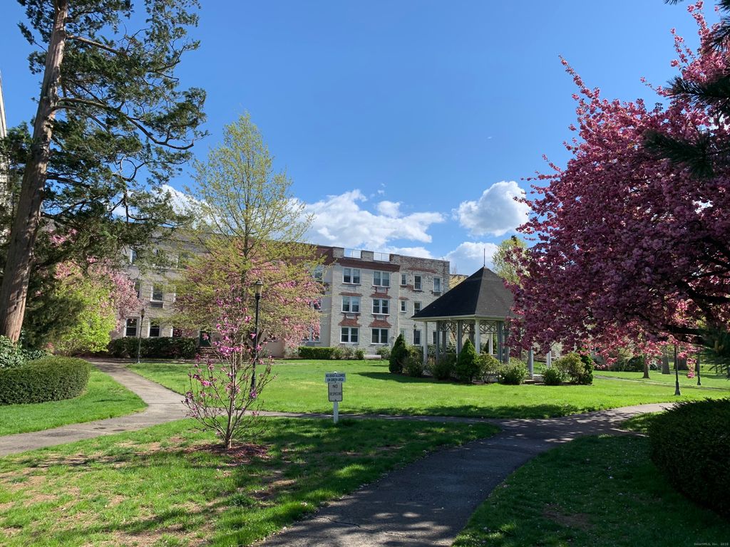 Photo of 102 Summer Street #2A, Stamford, CT 06840 (MLS # 24142349)