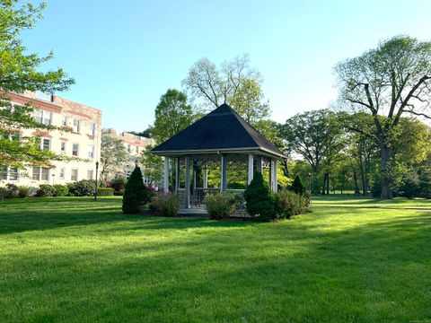 Photo of 102 Summer Street #2A, Stamford, CT 06840 (MLS # 24142349)