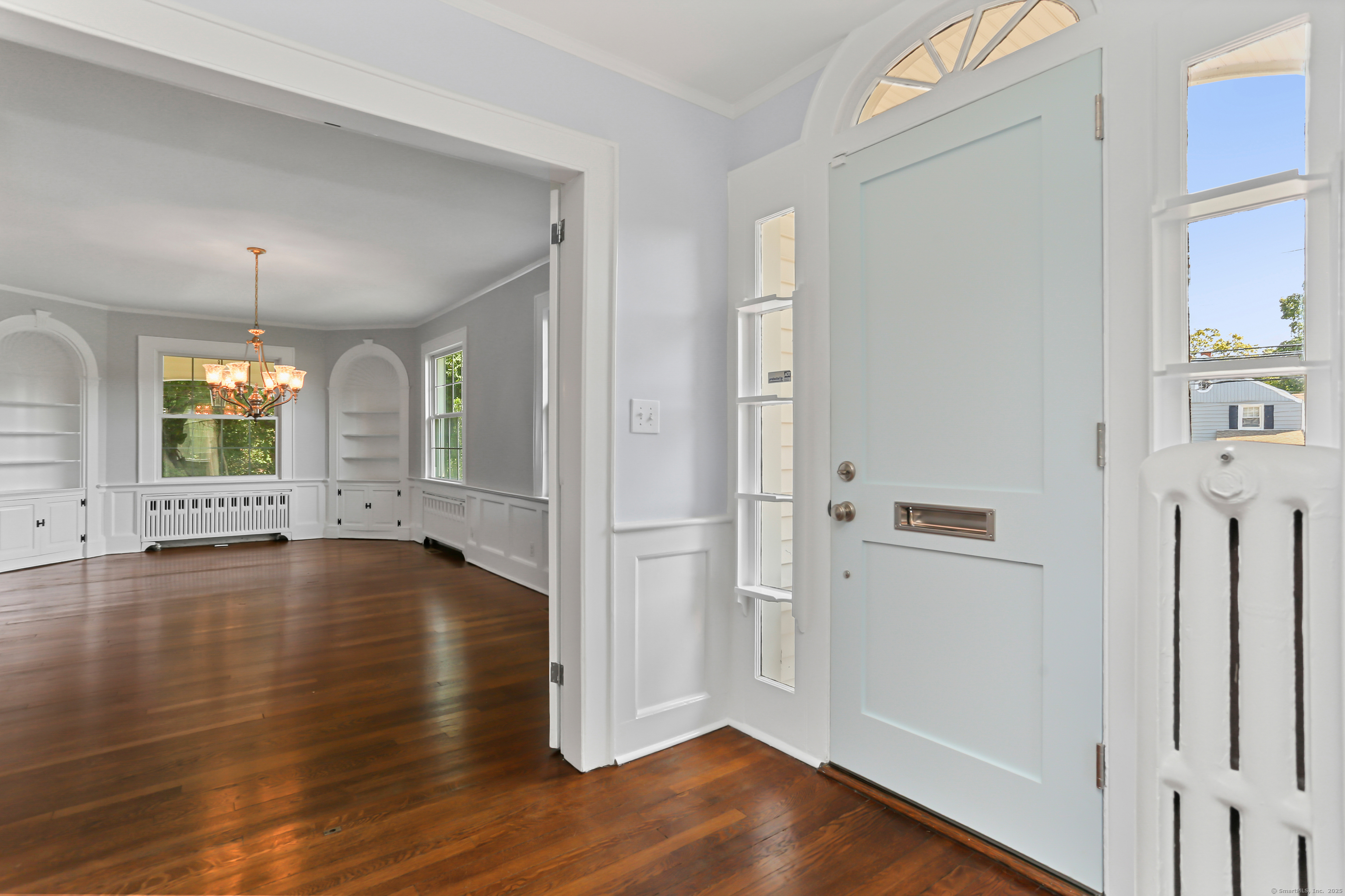 4611 Main Street
