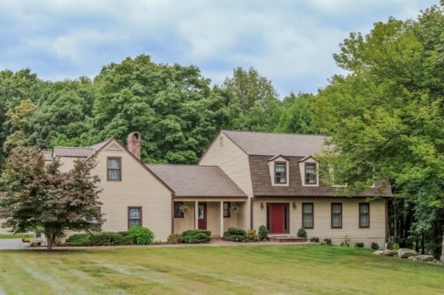 Photo 1 of 35 Todds Way, Easton, Connecticut, $465,000, Web #: 99079767