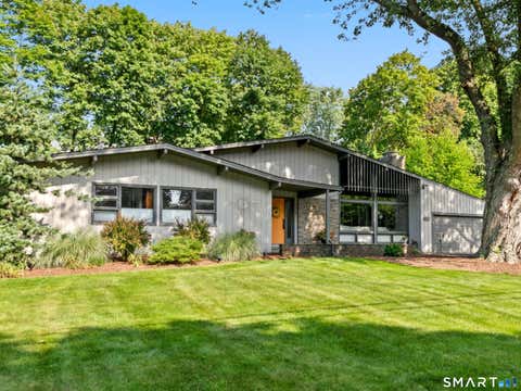 Photo of 36 Bainton Road, West Hartford, CT 06117 (MLS # 24199439)