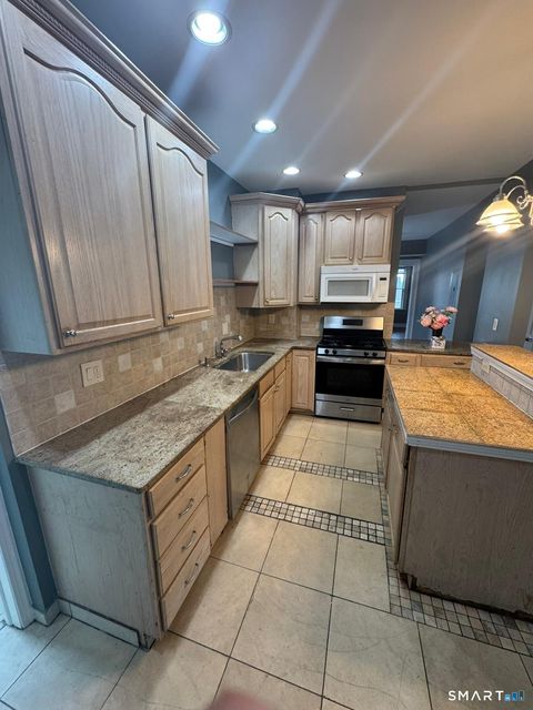 Photo of 182 Hewitt Street, Bridgeport, CT 06607 (MLS # 24145609)