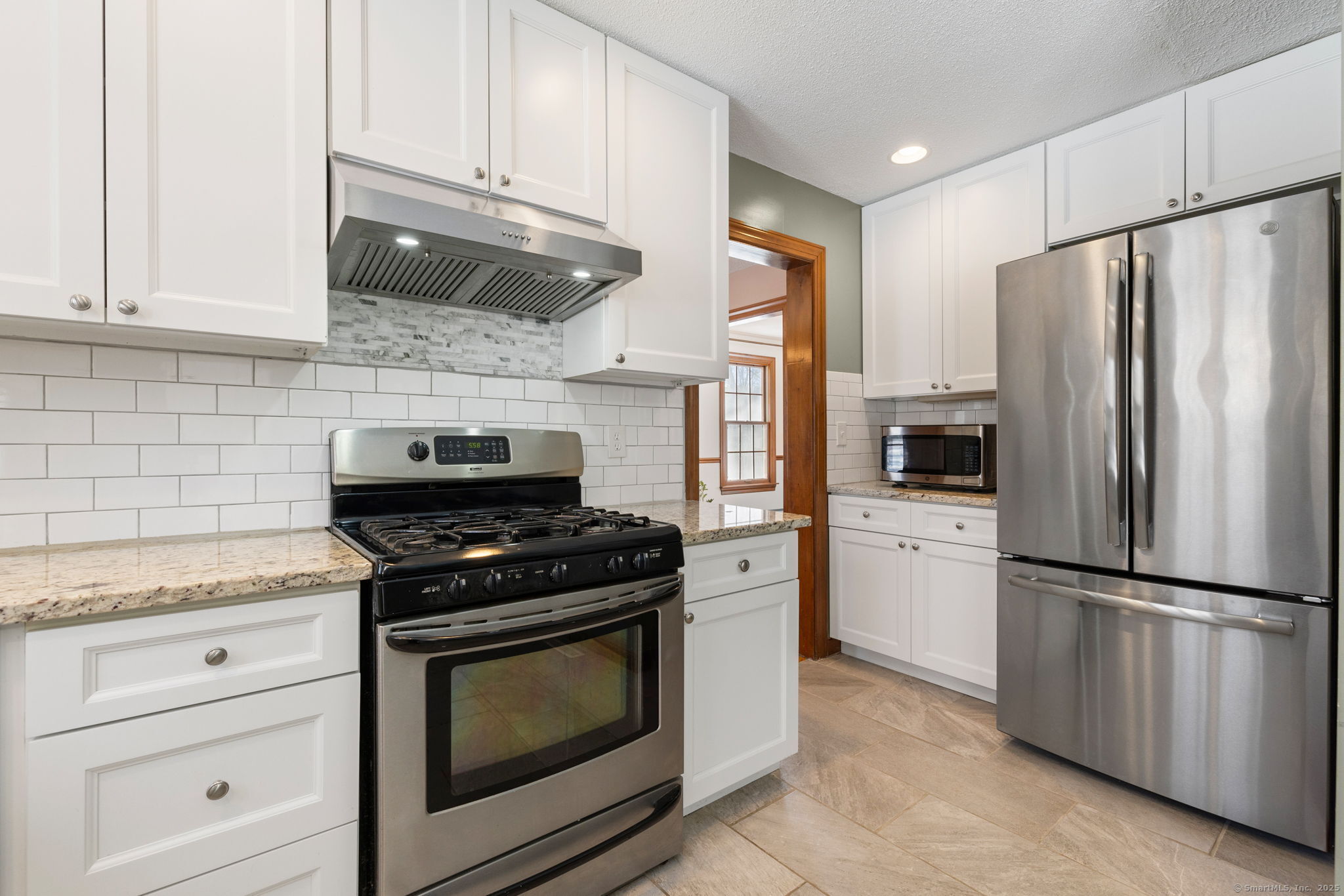 24 Elna Drive, Tolland, Connecticut image 6