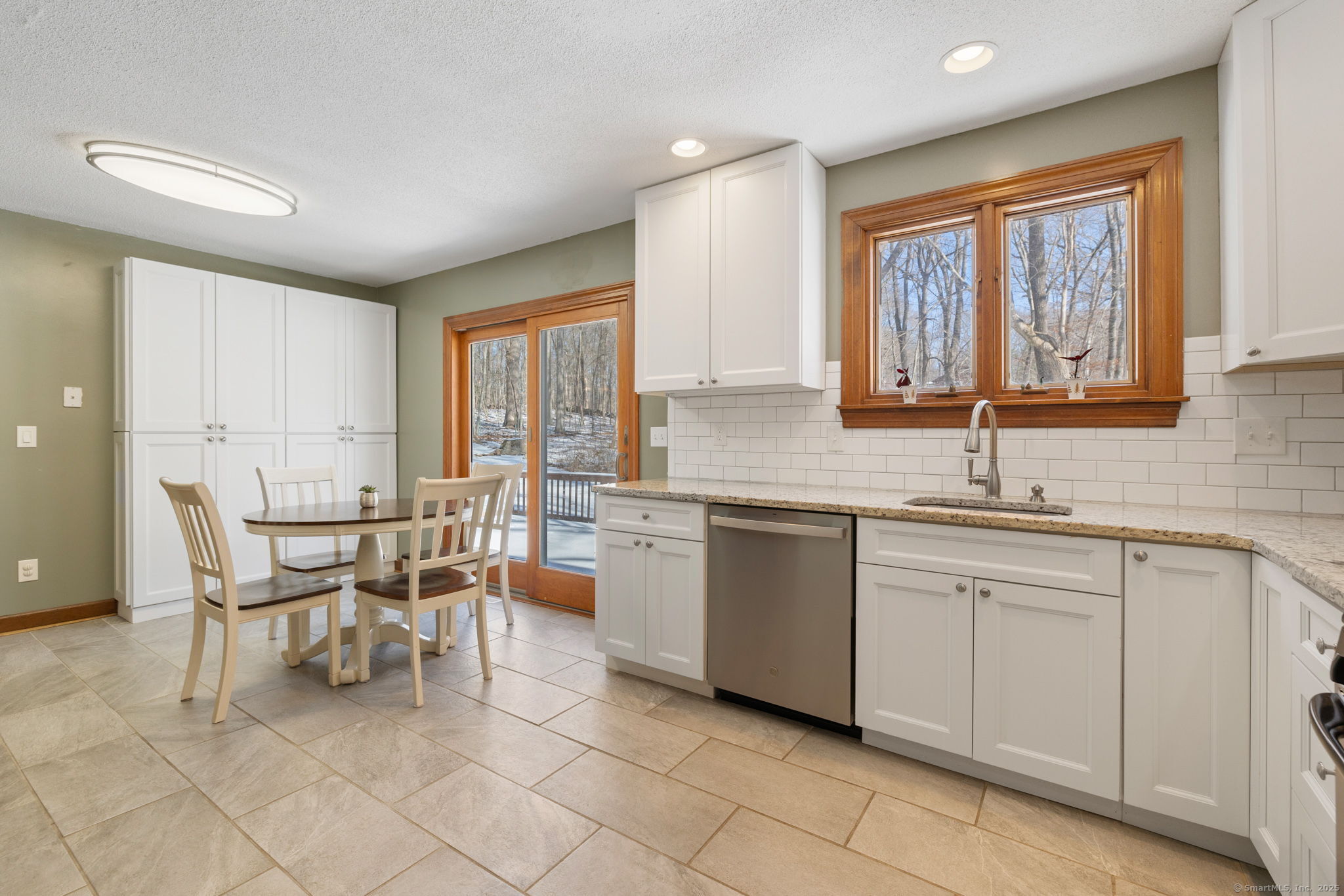 24 Elna Drive, Tolland, Connecticut image 4