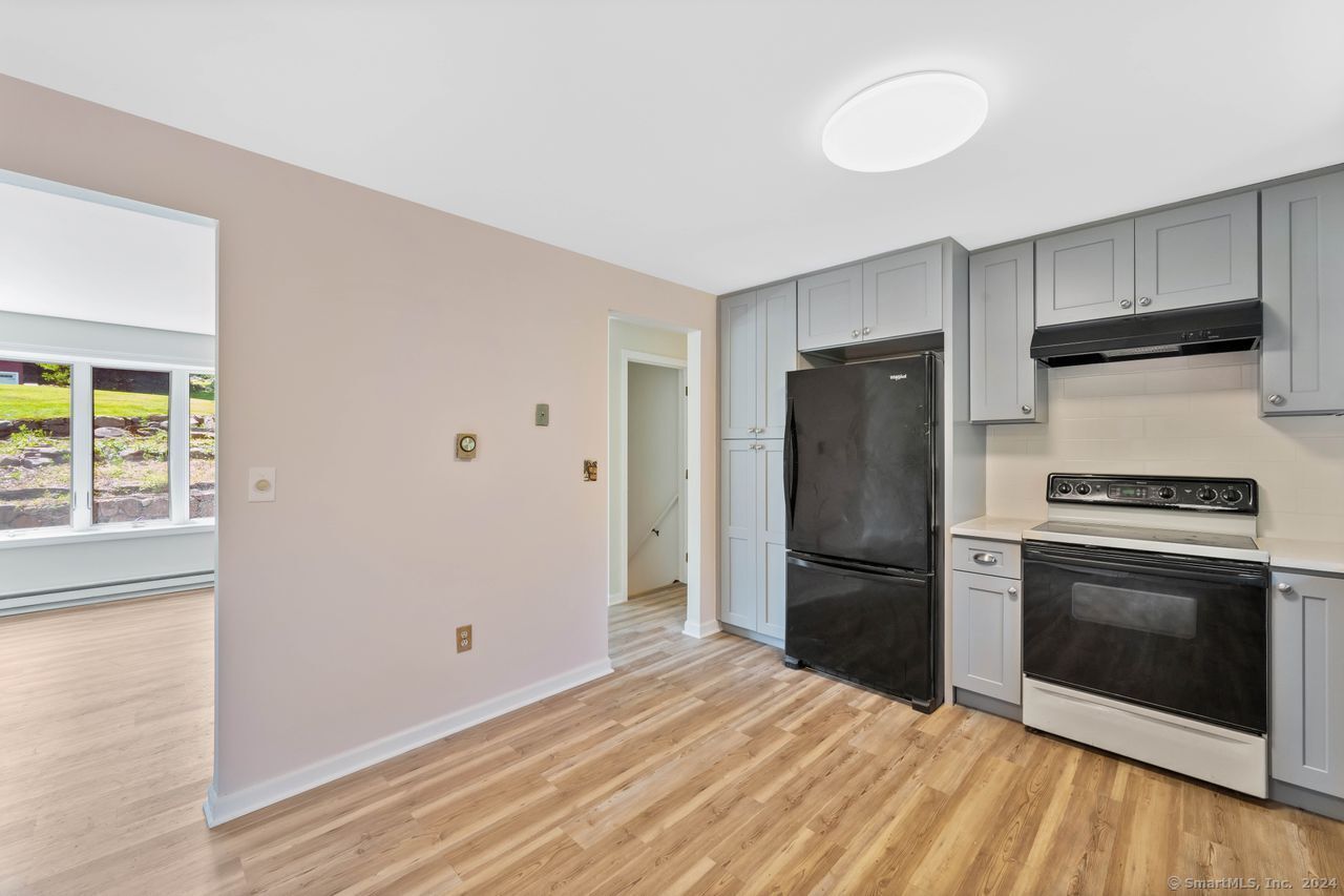 395 Washington Road, Plymouth, Connecticut image 17