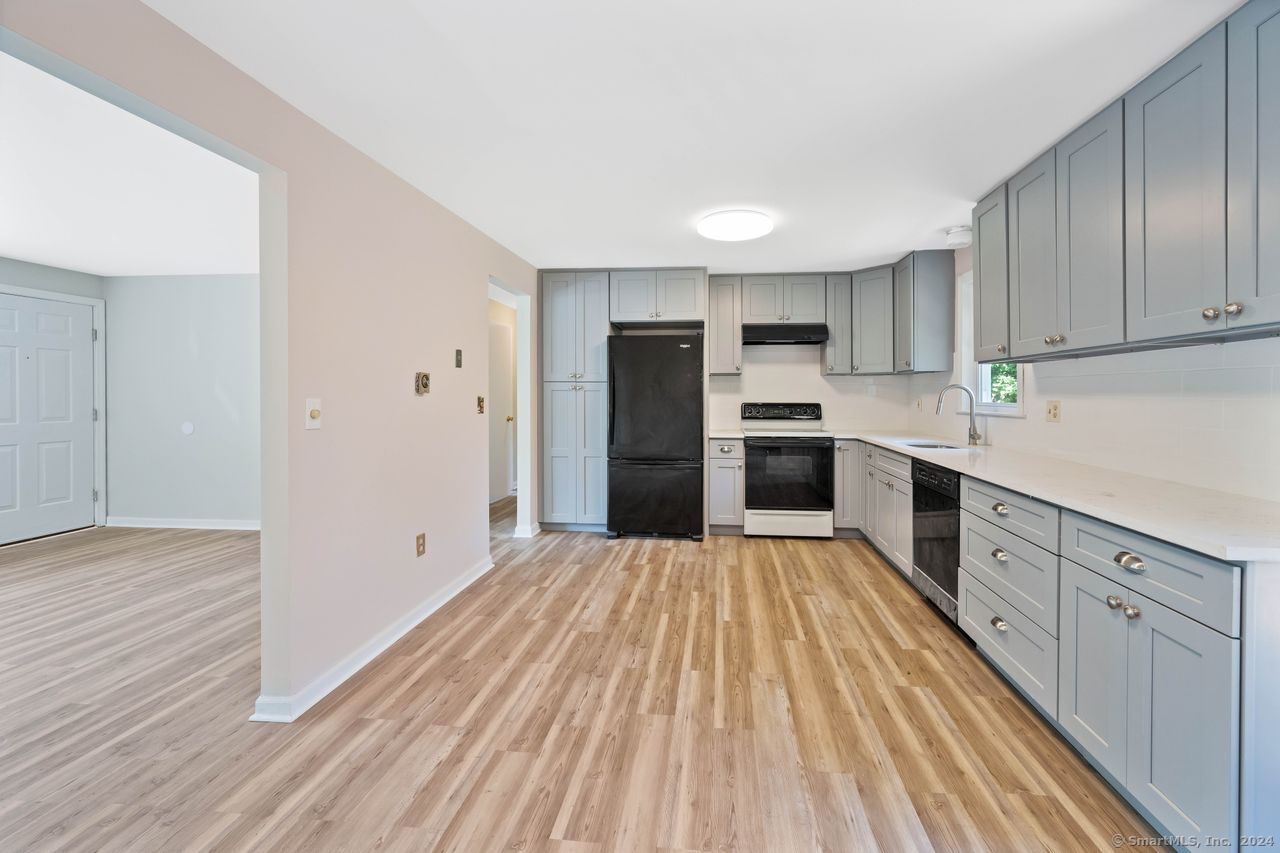 395 Washington Road, Plymouth, Connecticut image 14