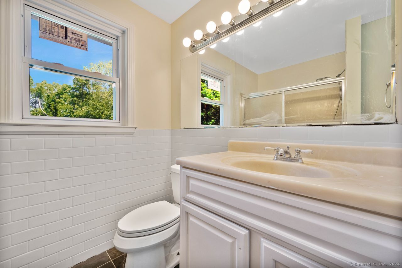 395 Washington Road, Plymouth, Connecticut image 31
