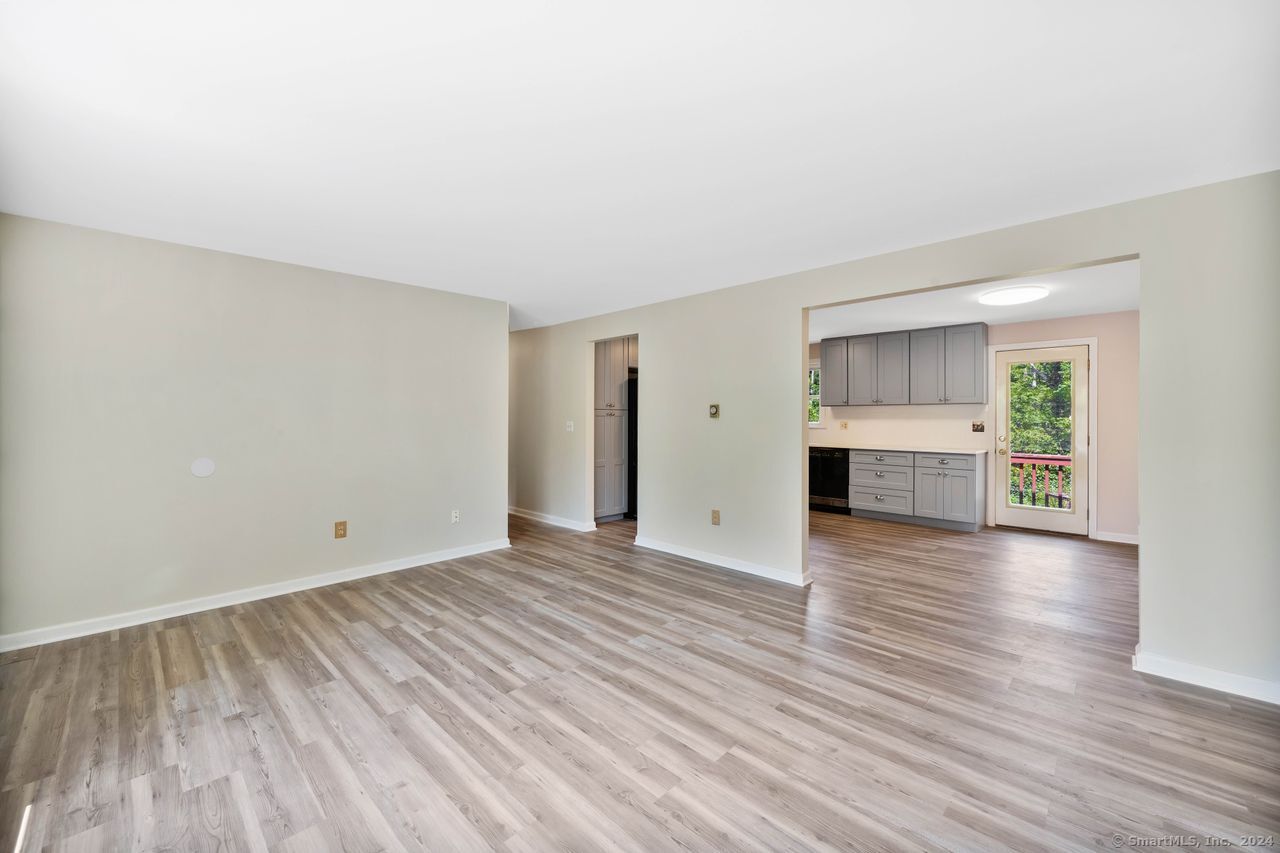 395 Washington Road, Plymouth, Connecticut image 12