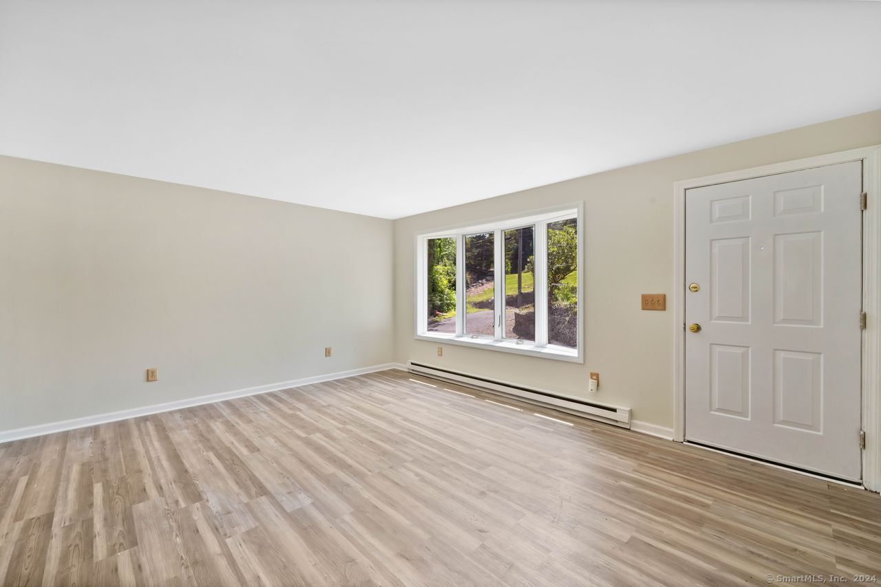 395 Washington Road, Plymouth, Connecticut image 10