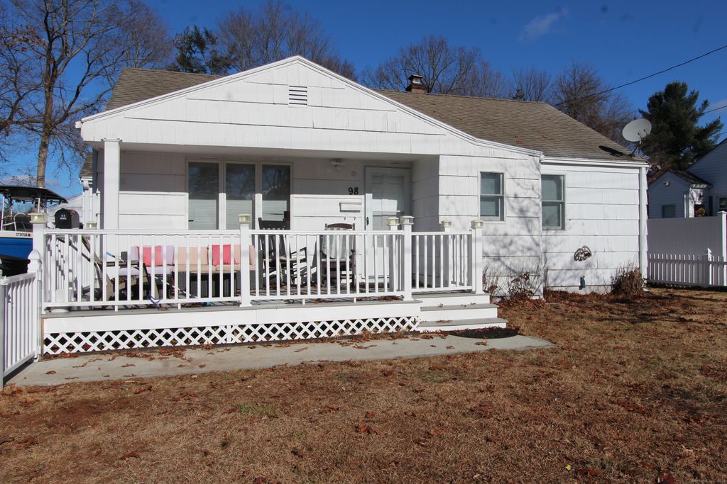 Photo of 98 Shadycrest Drive, East Hartford, CT 06118 (MLS # 24142180)