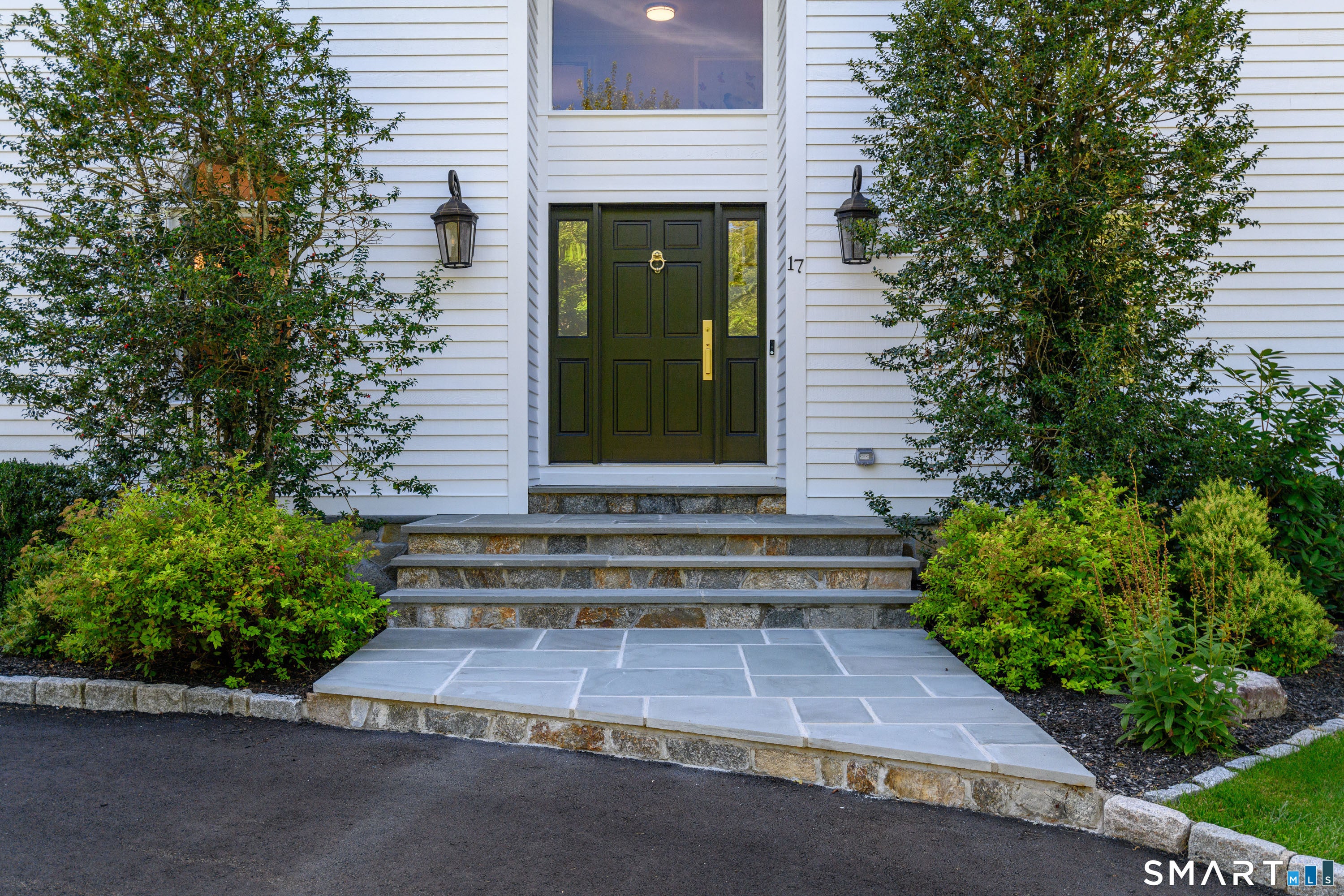 17 Equestrian Ridge