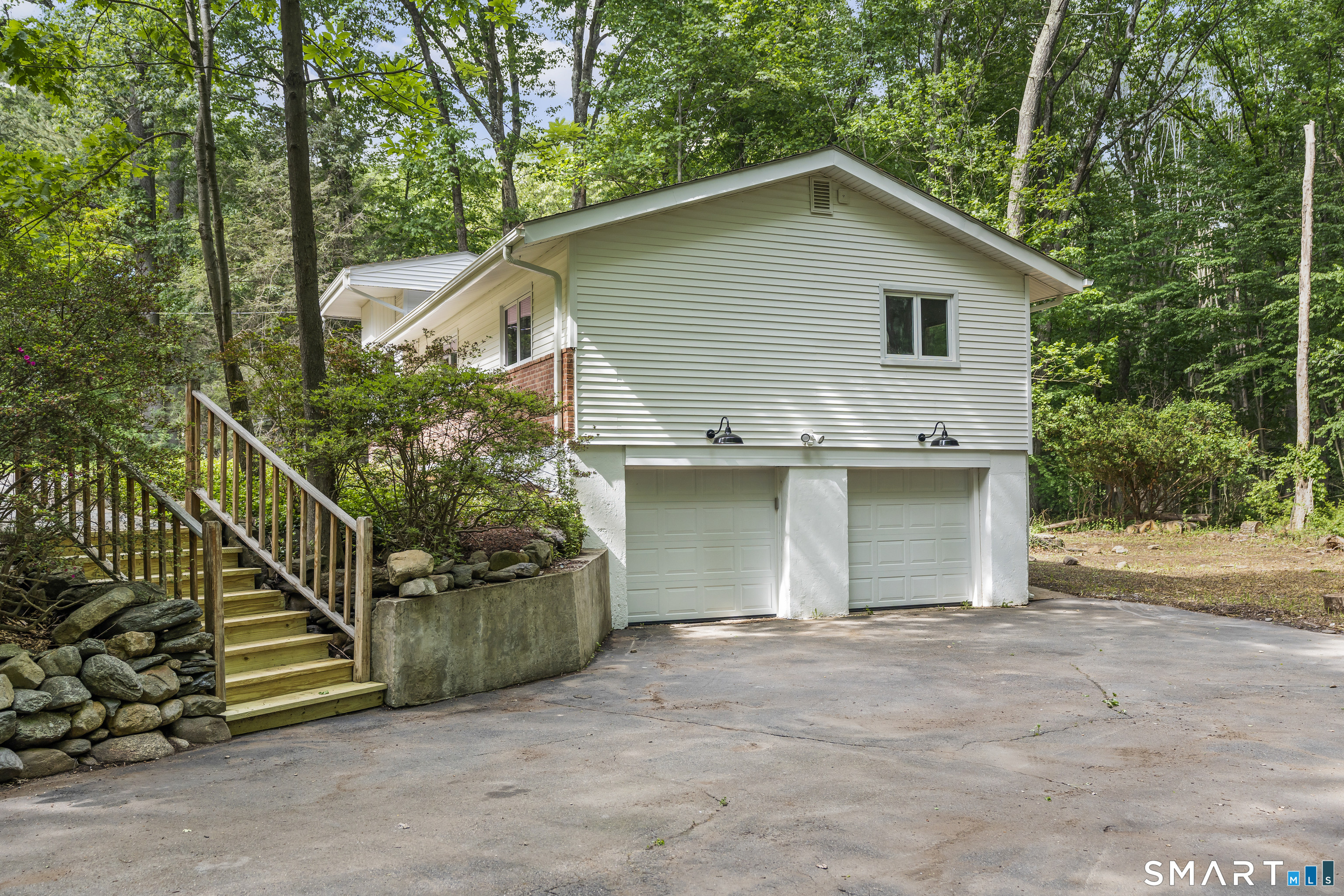 19 Fawn Drive