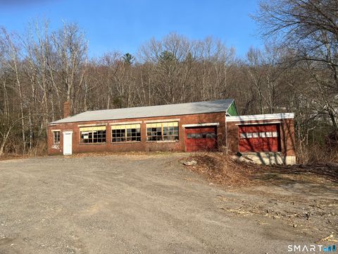 Photo of 10 Spielman Highway, Burlington, CT 06013 (MLS # 24165719)