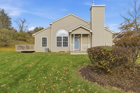 Condo For Sale - 25 Hamden Hills Drive #69<br/> Hamden, CT 06518