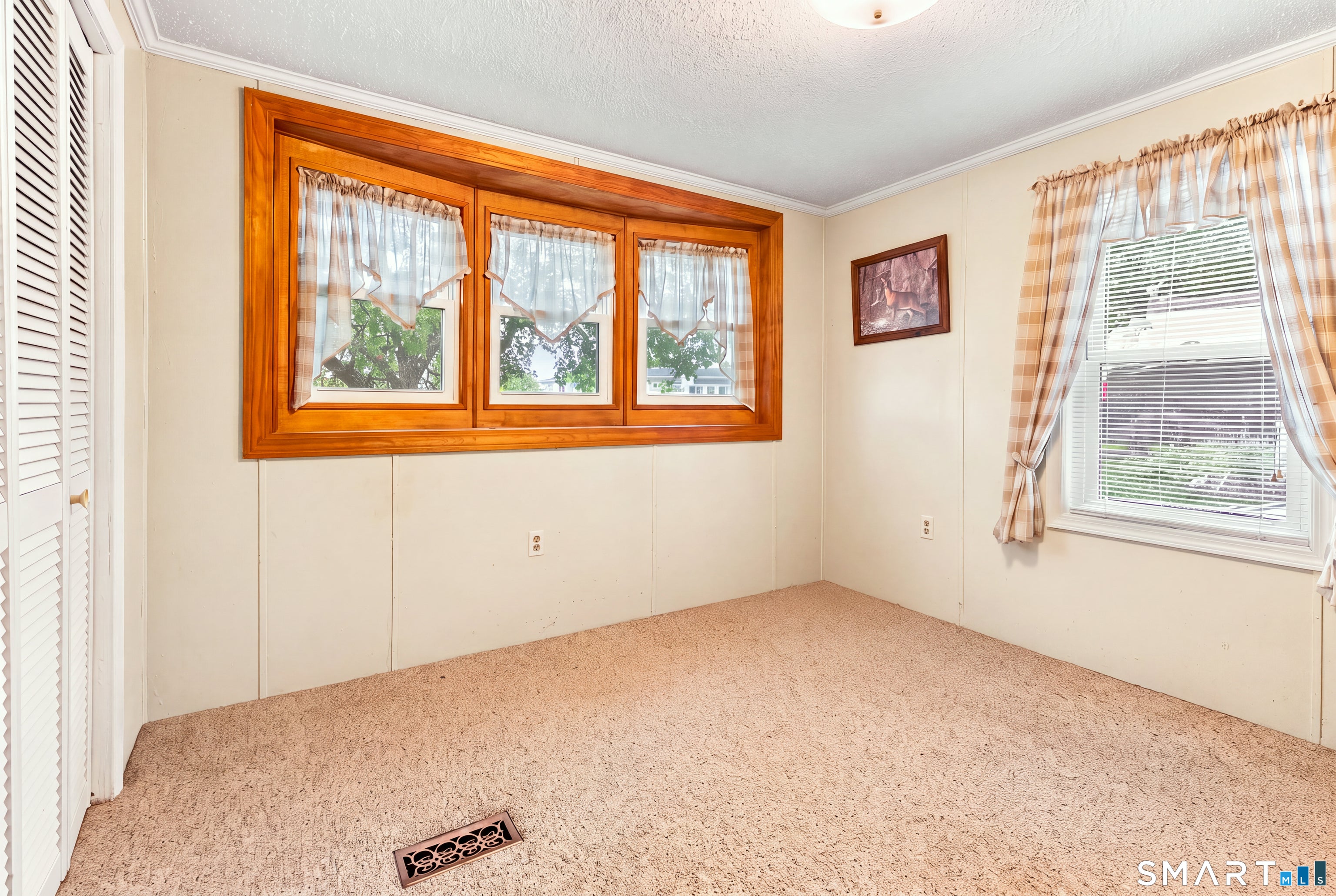 28 Woodland Park