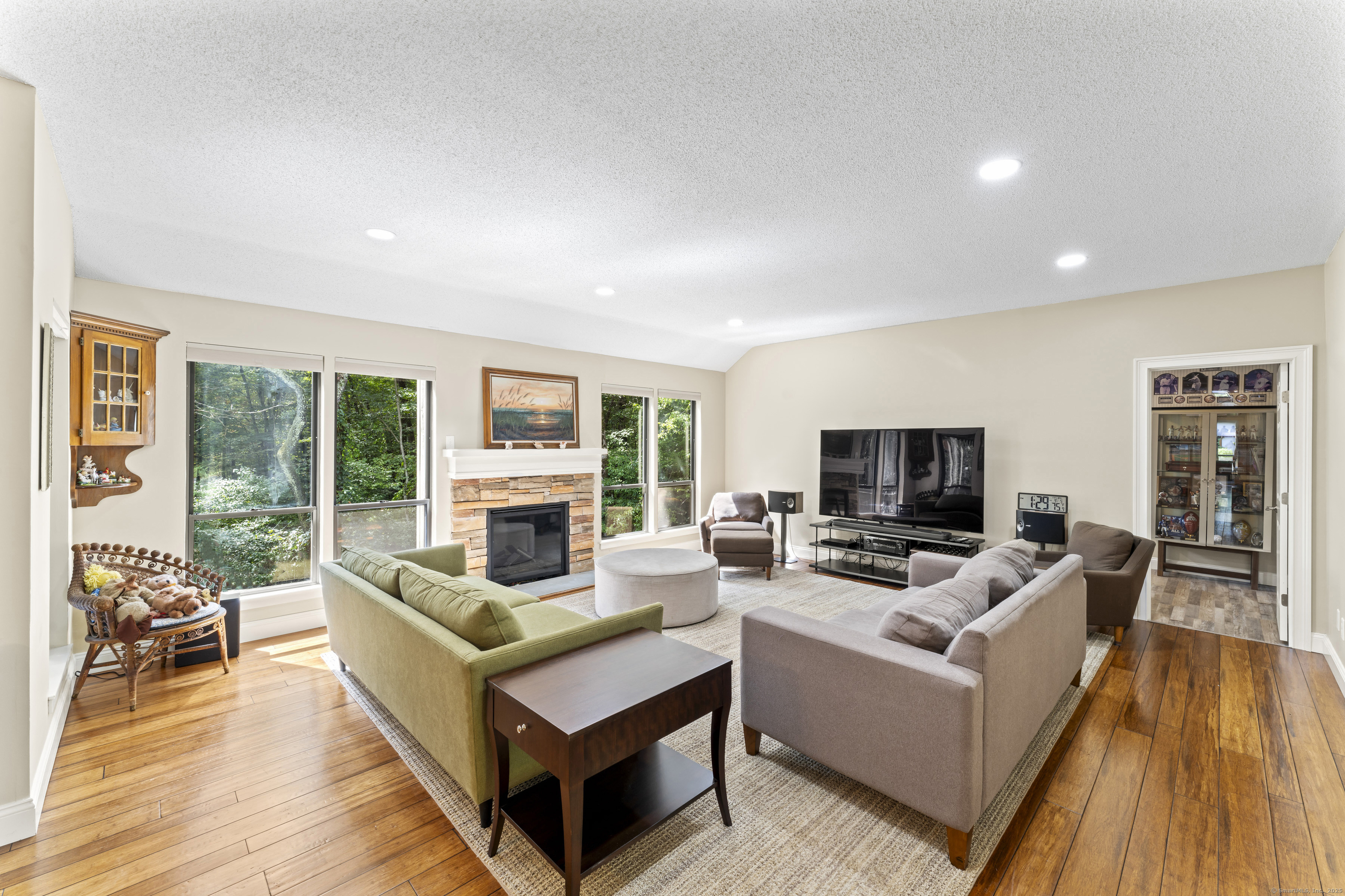 12 Heritage Crest A