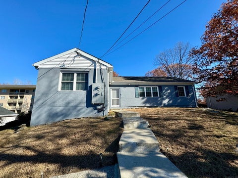 Multifamily For Rent - 950 Lindley Street<br/> Bridgeport, CT 06606