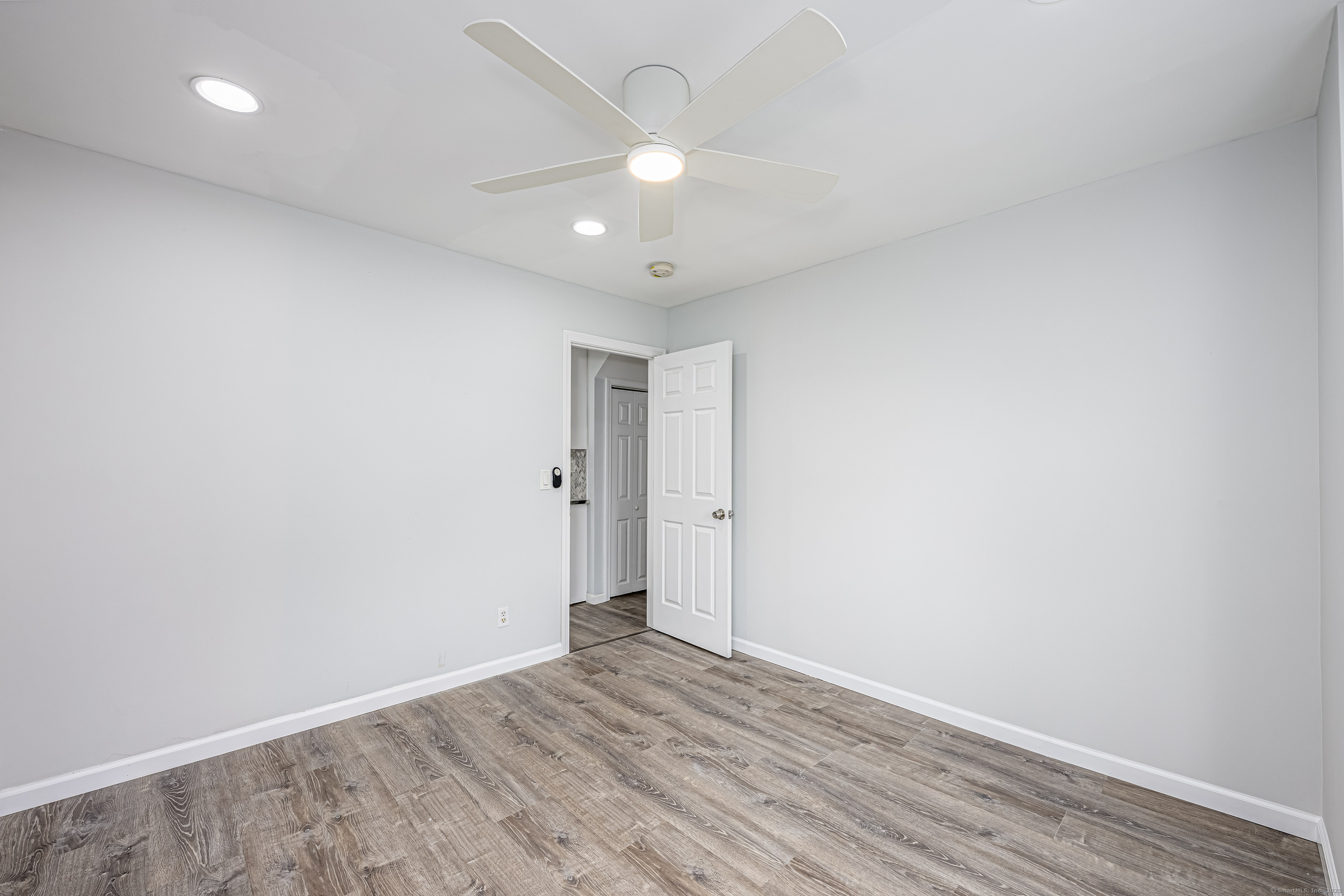 45 South Street, East Haven, Connecticut image 20