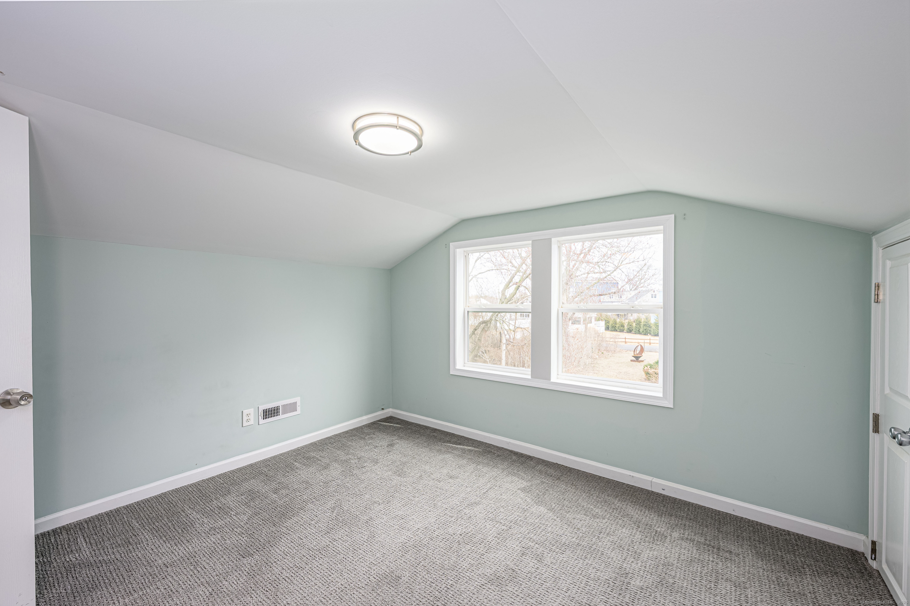 45 South Street, East Haven, Connecticut image 24