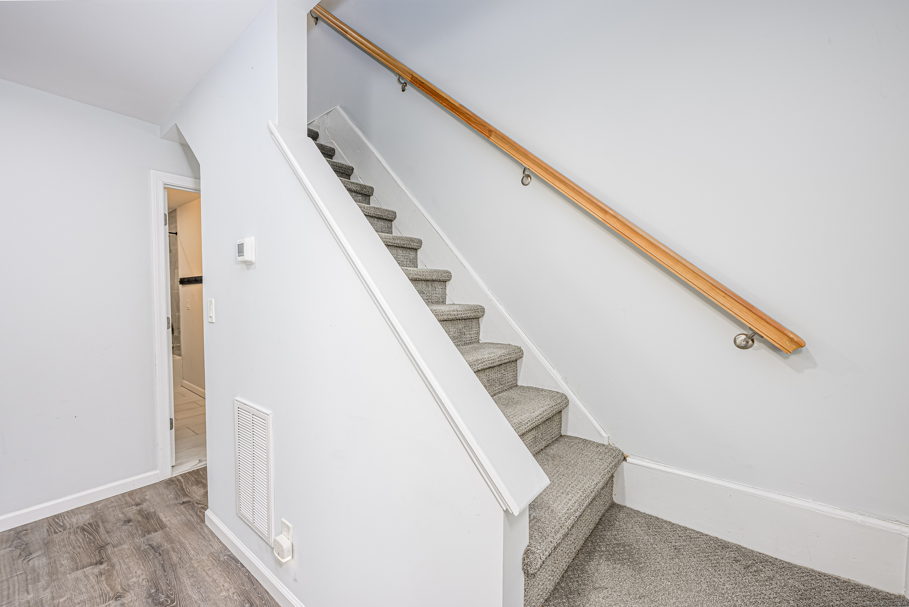 45 South Street, East Haven, Connecticut image 23