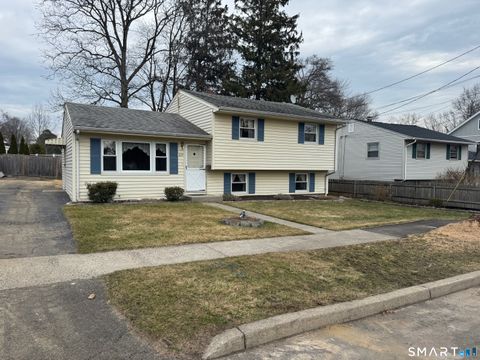 Homes For Sale - 219 Oakwood Drive<br/> Fairfield, CT 06824