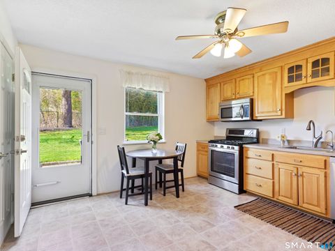 Tiny photo for 368 Knapps Highway #368, Fairfield, CT 06824 (MLS # 24165751)